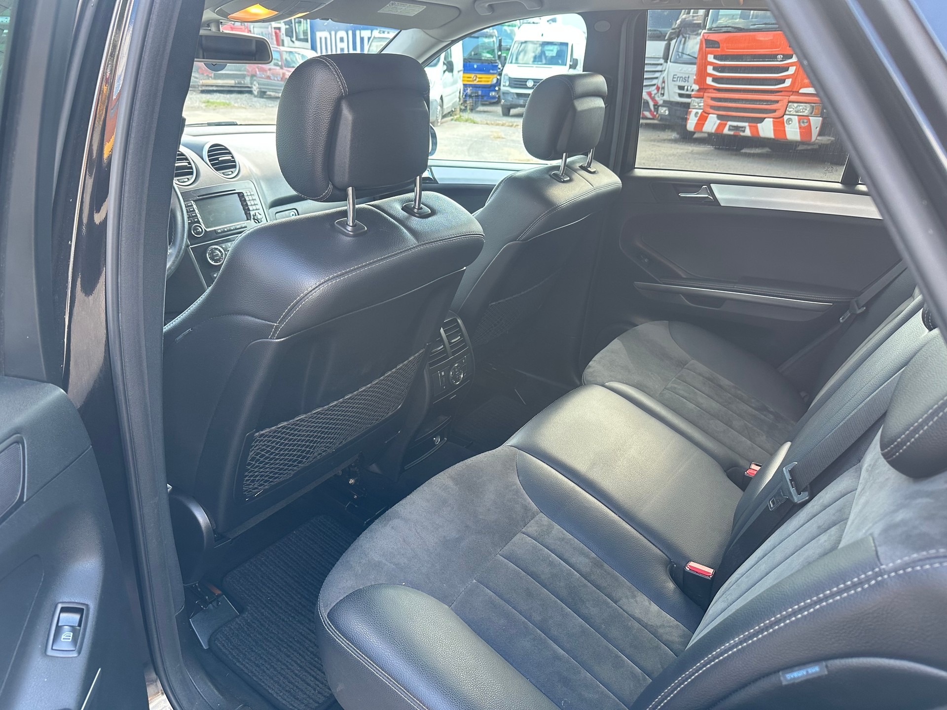 MERCEDES-BENZ ML 320 CDI 4Matic Edition7G-Tronic-image-10