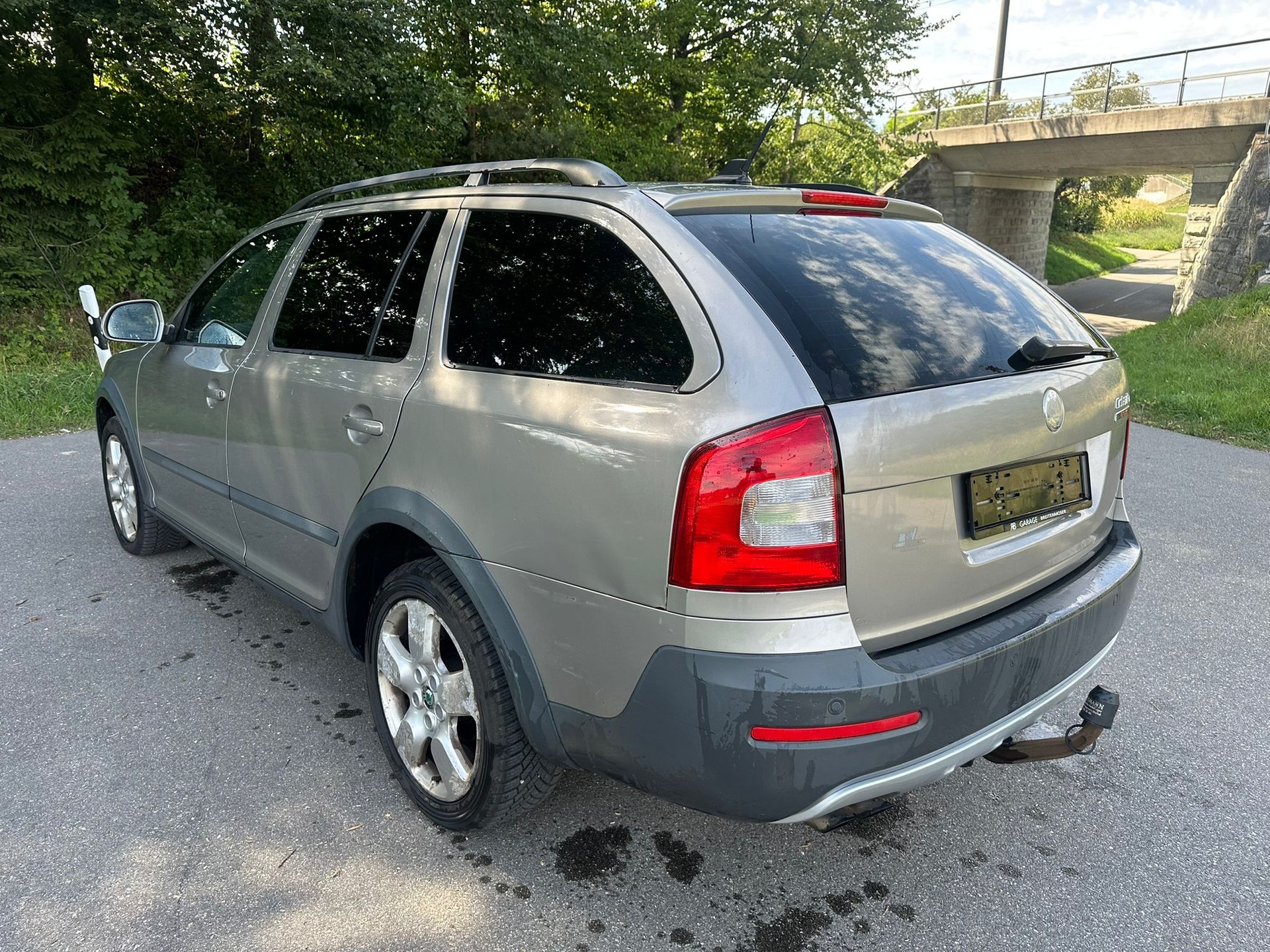 SKODA Octavia Combi 1.8 TSI Scout 4x4-image-4