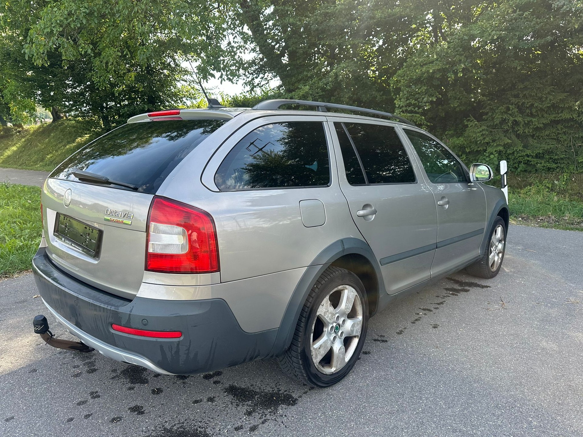 SKODA Octavia Combi 1.8 TSI Scout 4x4-image-5