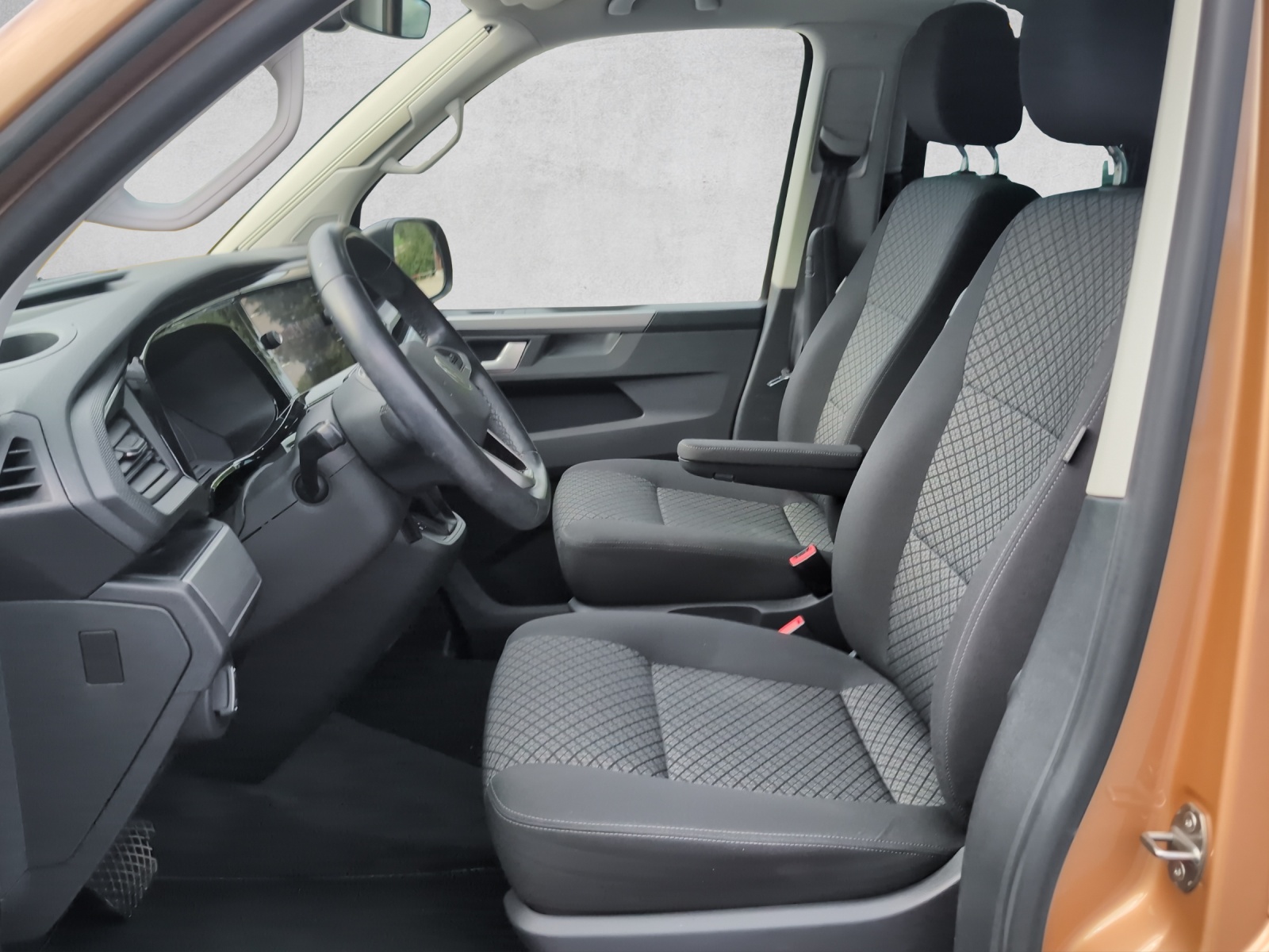 VW California 6.1 Beach Liberty Spirit-image-8