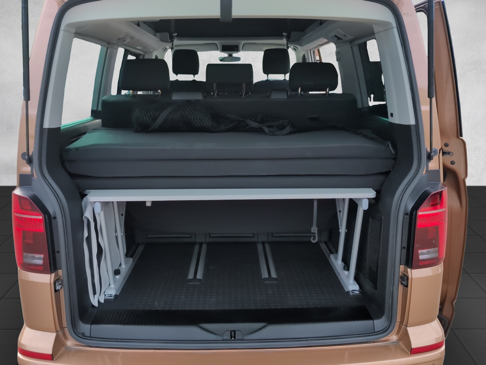VW California 6.1 Beach Liberty Spirit-image-12