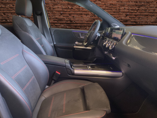 MERCEDES-BENZ B 250 4Matic 8G-DCT-image-12