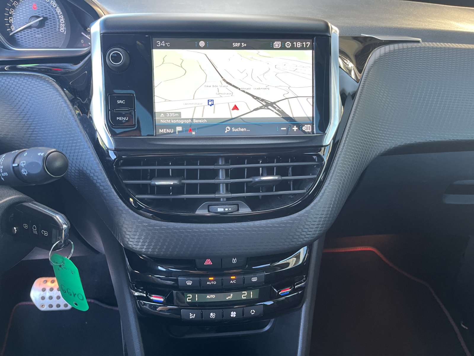 PEUGEOT 2008 1.2 PureTech GT Line EAT6-image-10