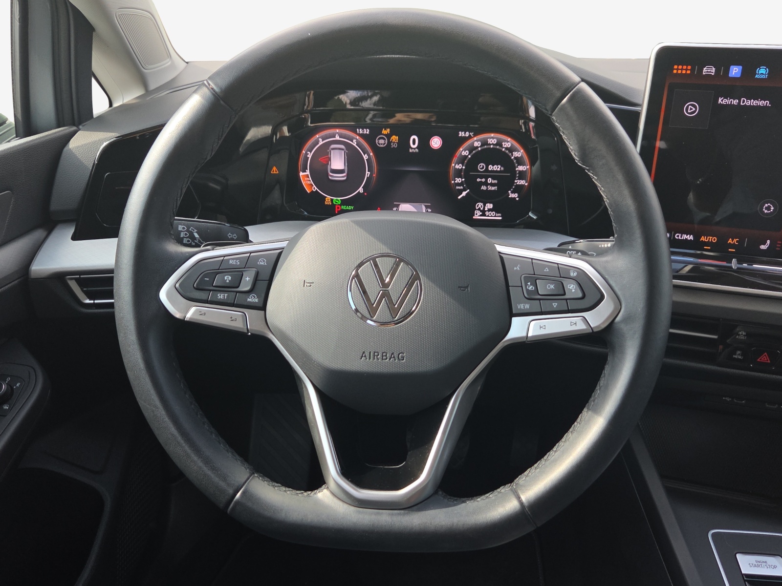 VW Golf Variant 1.5 eTSI mHEV Life DSG-image-9