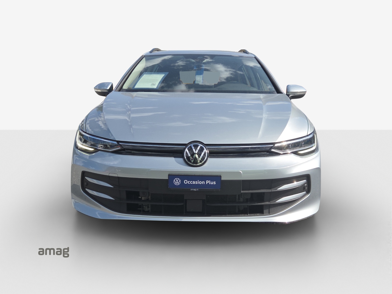 VW Golf Variant 1.5 eTSI mHEV Life DSG-image-6