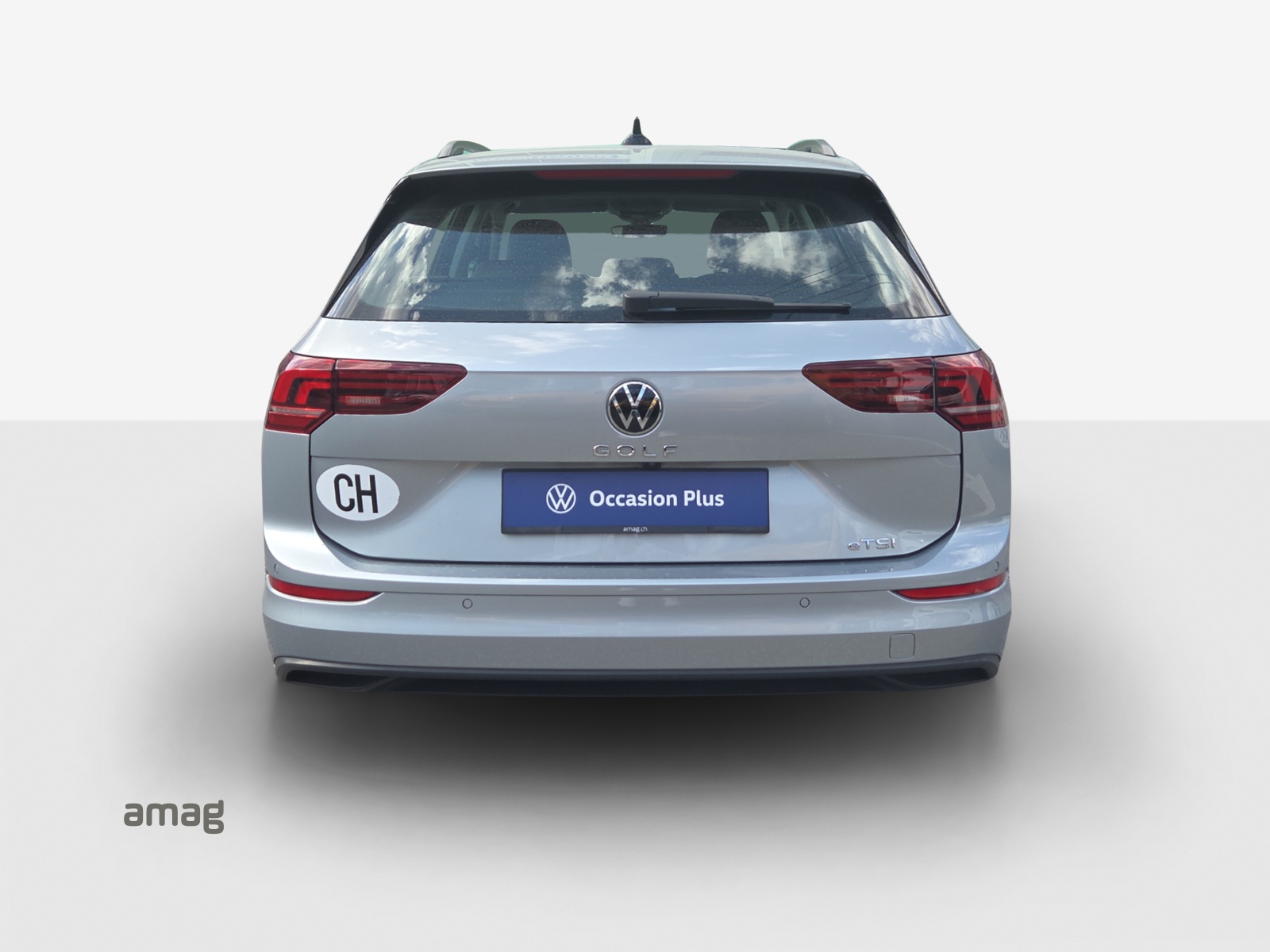 VW Golf Variant 1.5 eTSI mHEV Life DSG-image-3