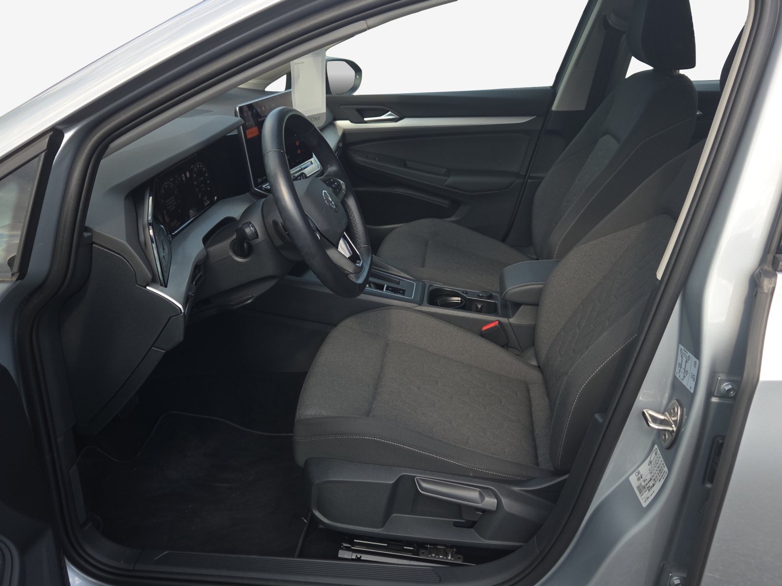 VW Golf Variant 1.5 eTSI mHEV Life DSG-image-7
