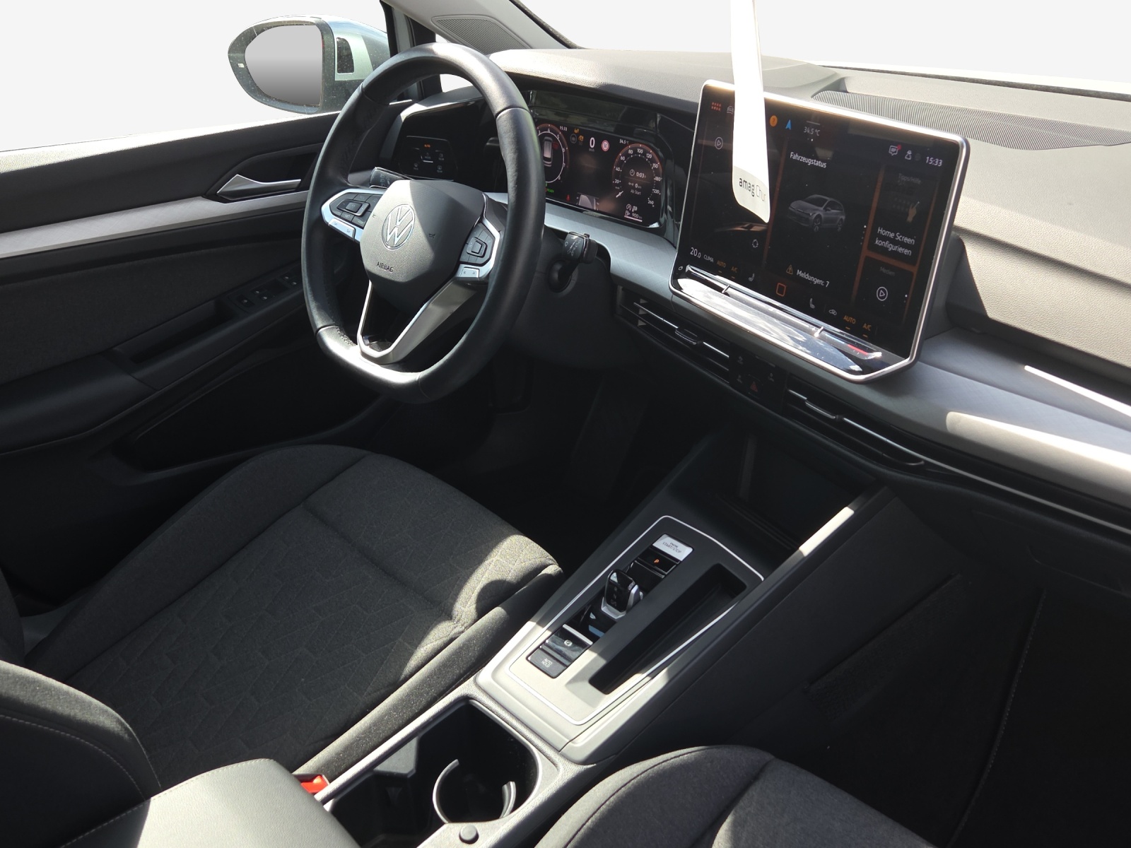 VW Golf Variant 1.5 eTSI mHEV Life DSG-image-13