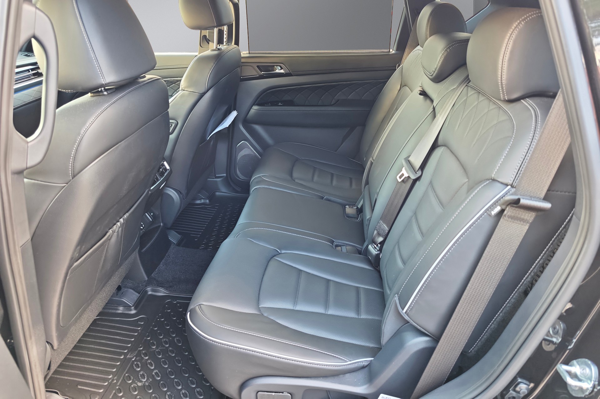KGM-SsangYong Rexton 2.2 CRDi Blackline 4WD AT-image-11