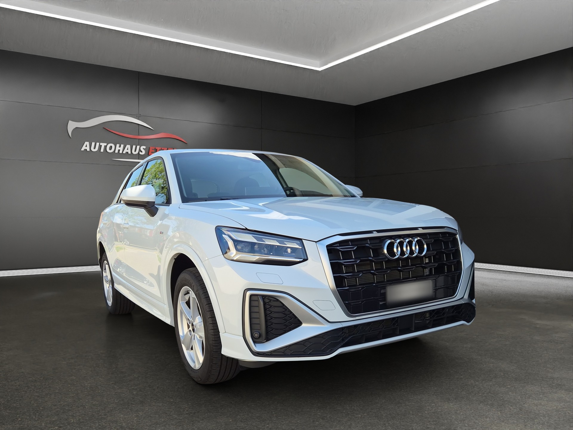 AUDI Q2 35 TFSI S line S-tronic-image-2