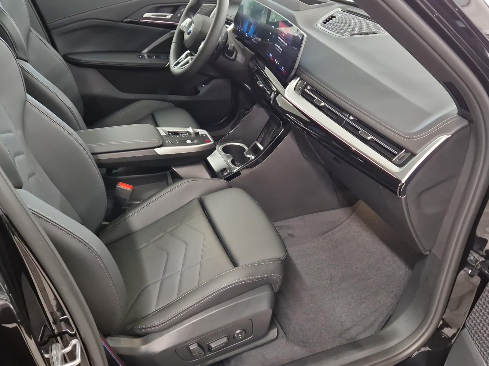 BMW X1 xDrive23i M Sport Pro-image-17