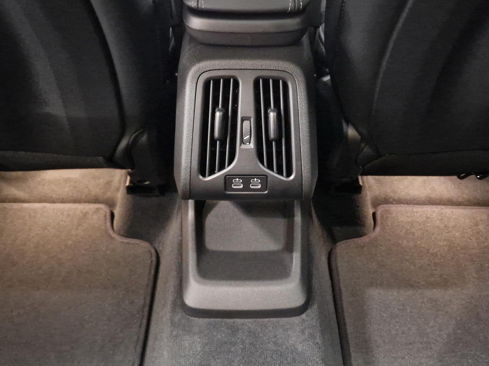 BMW X1 xDrive23i M Sport Pro-image-20