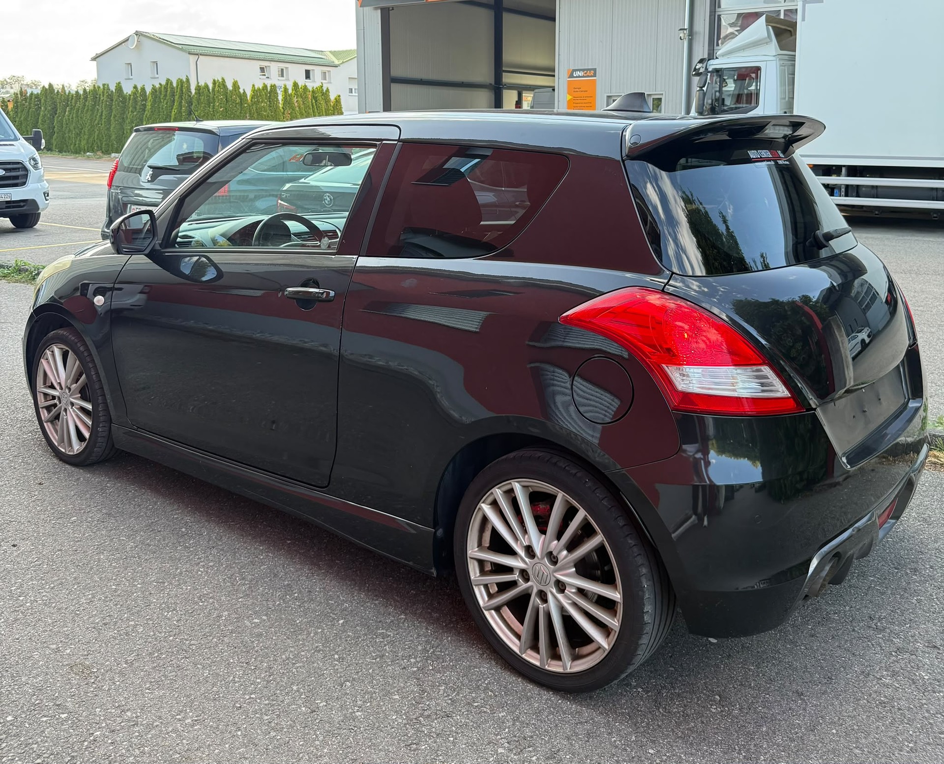SUZUKI Swift 1.6i 16V Sport-image-6