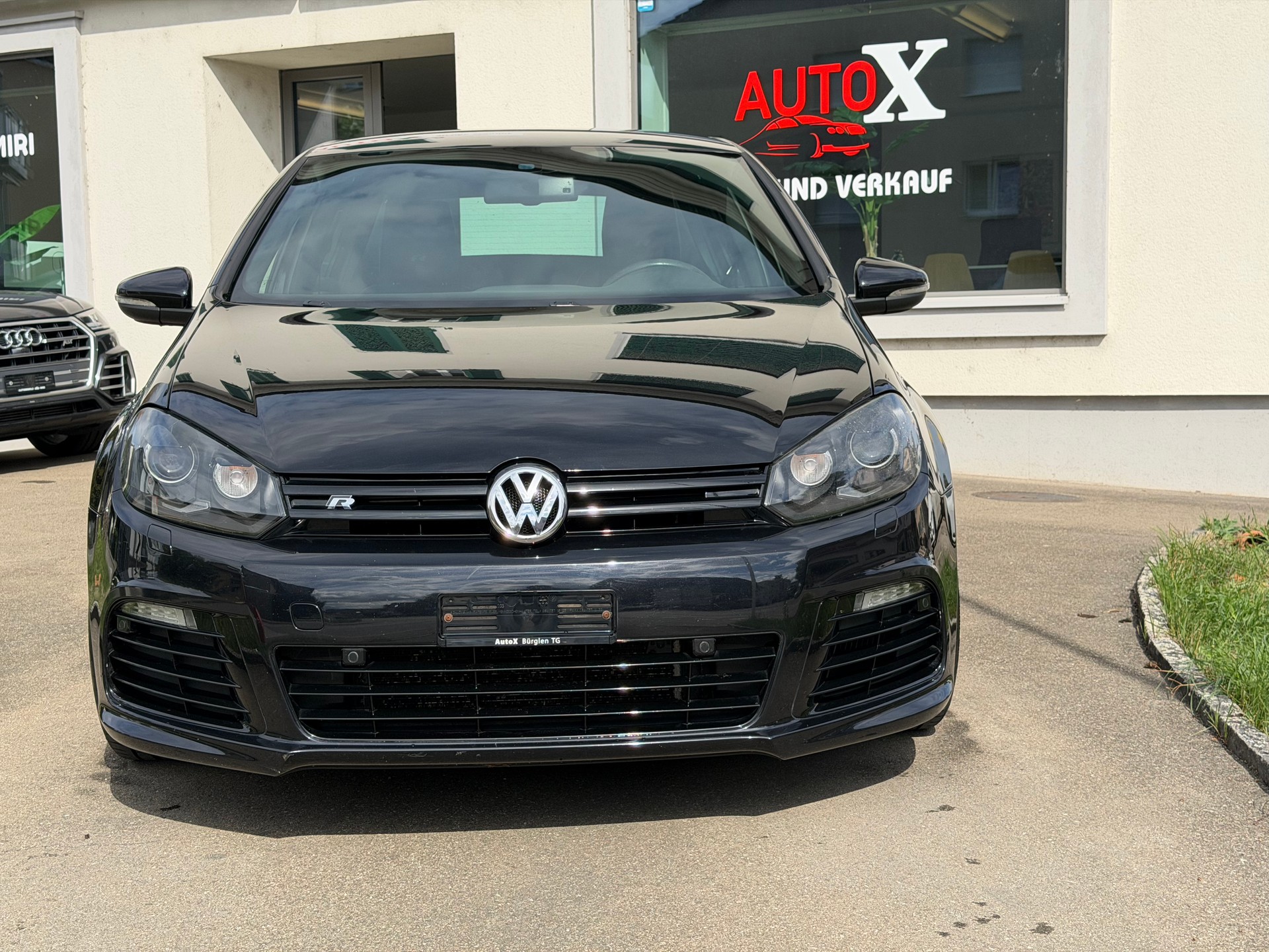 VW Golf 2.0 TSI R 4Motion DSG-image-3