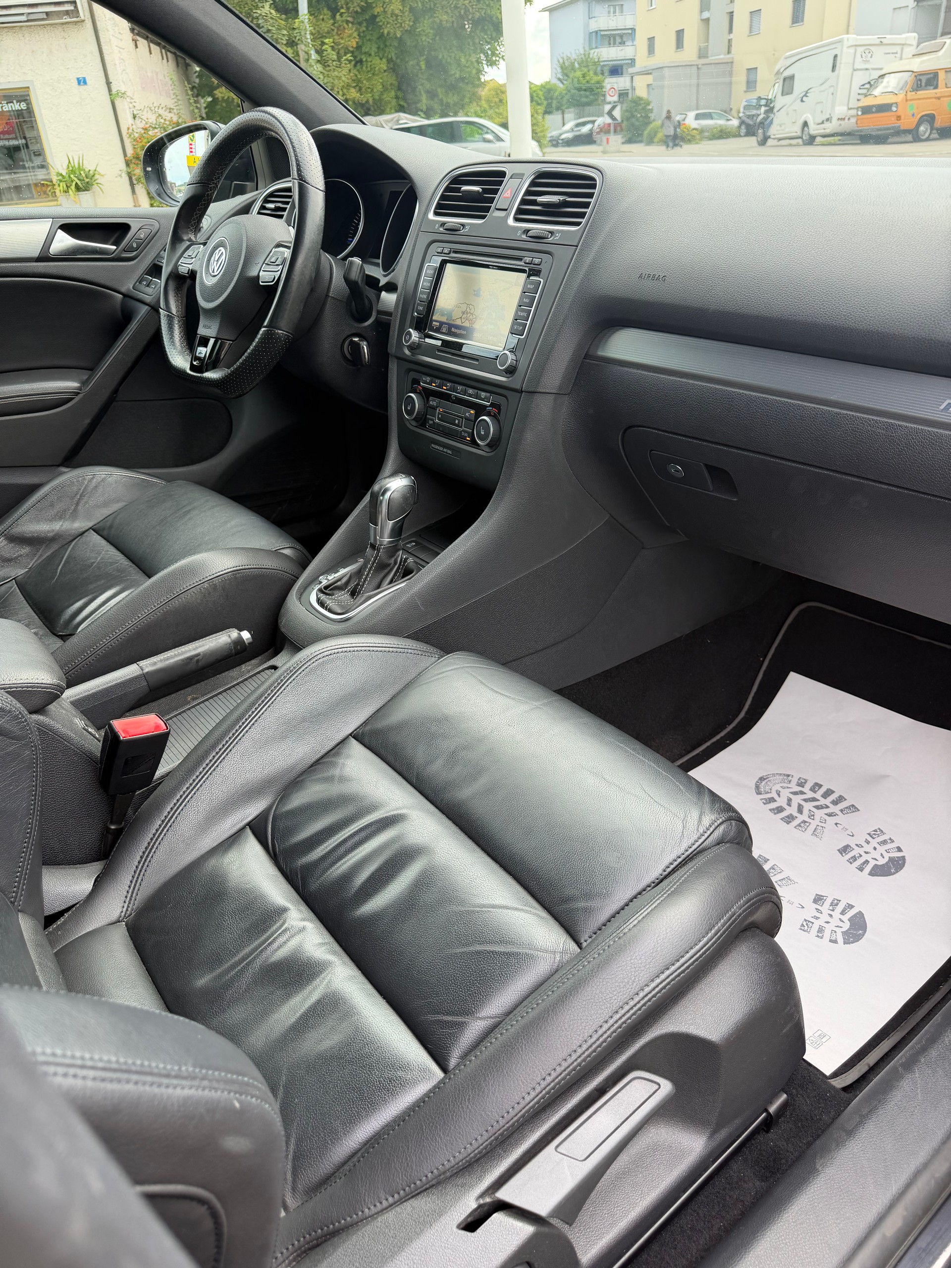 VW Golf 2.0 TSI R 4Motion DSG-image-12