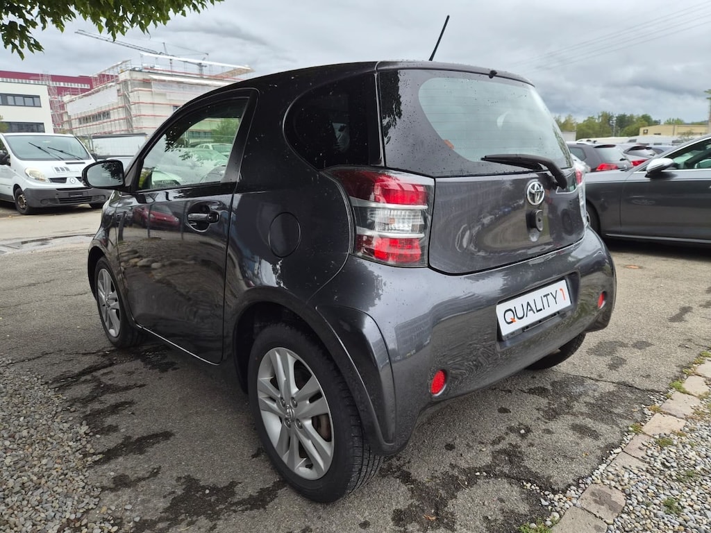 TOYOTA iQ 1.33 Dual VVT-i Linea Luna Multidrive-image-3