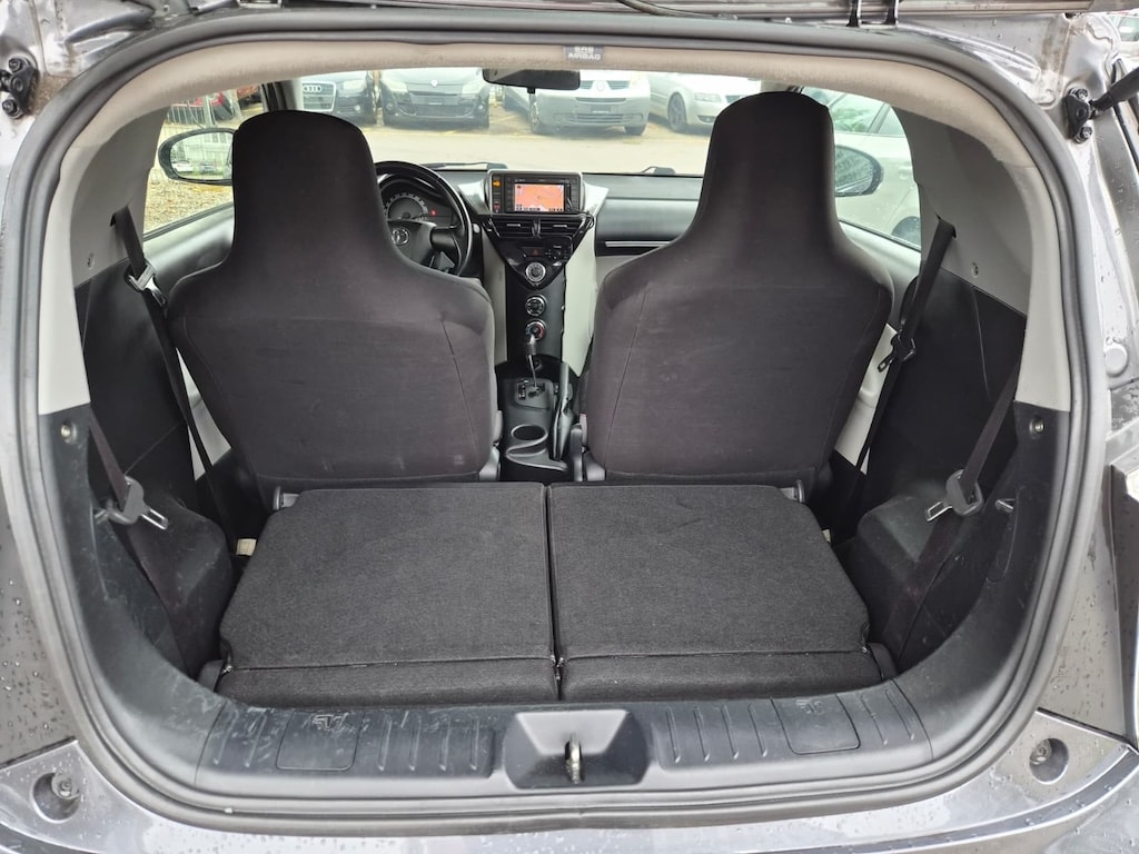 TOYOTA iQ 1.33 Dual VVT-i Linea Luna Multidrive-image-12