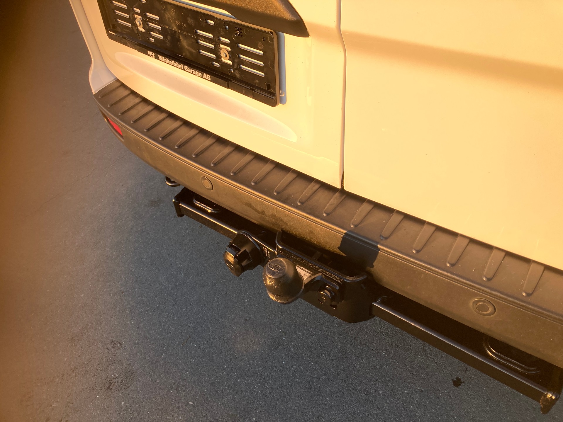 FORD Transit Custom Van 300 L1H1 Trend mit Anhängerkupplung-image-5