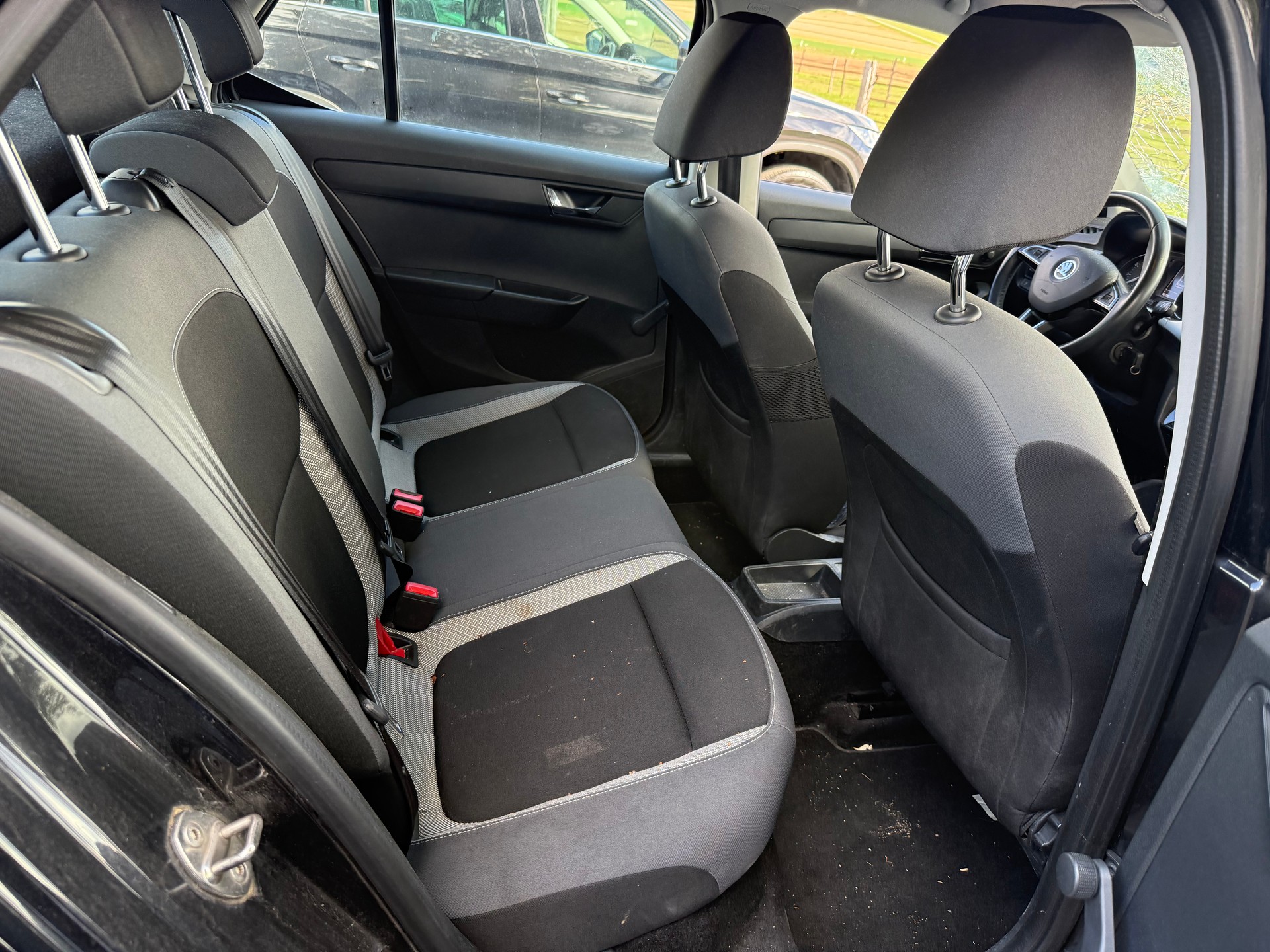 SKODA Fabia 1.2 TSI Ambition-image-9