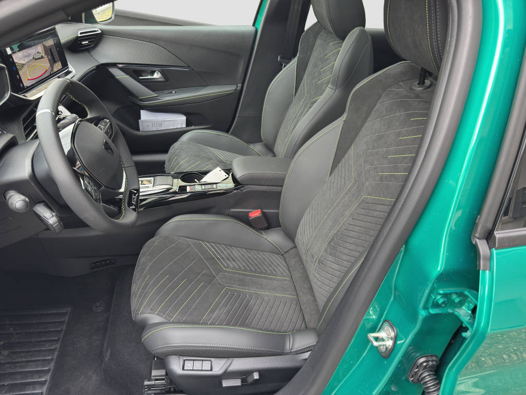 PEUGEOT 208 1.2 Hybrid 145 GT Exclusive-image-8