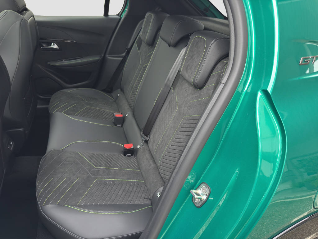 PEUGEOT 208 1.2 Hybrid 145 GT Exclusive-image-10