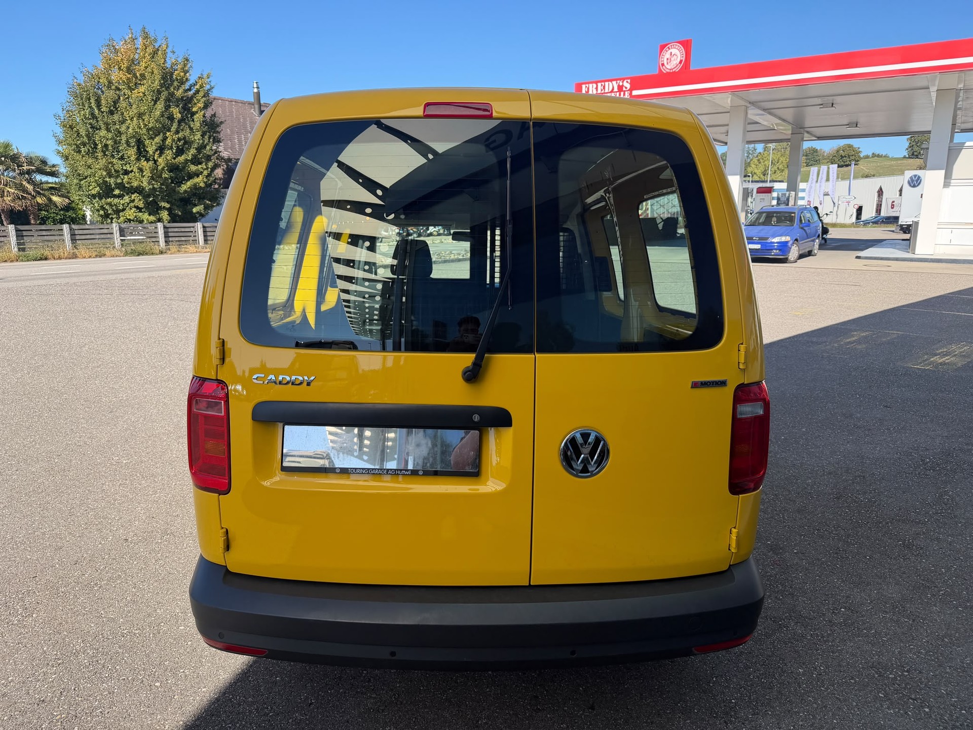 VW Caddy Maxi 2.0TDI 4Motion BlueMotion Technology 4x4 Handschaltung-image-3