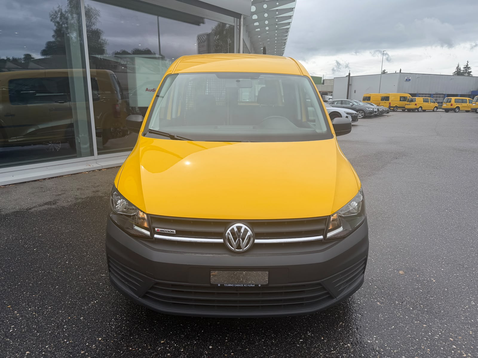 VW Caddy Maxi 2.0TDI 4Motion BlueMotion Technology-image-7