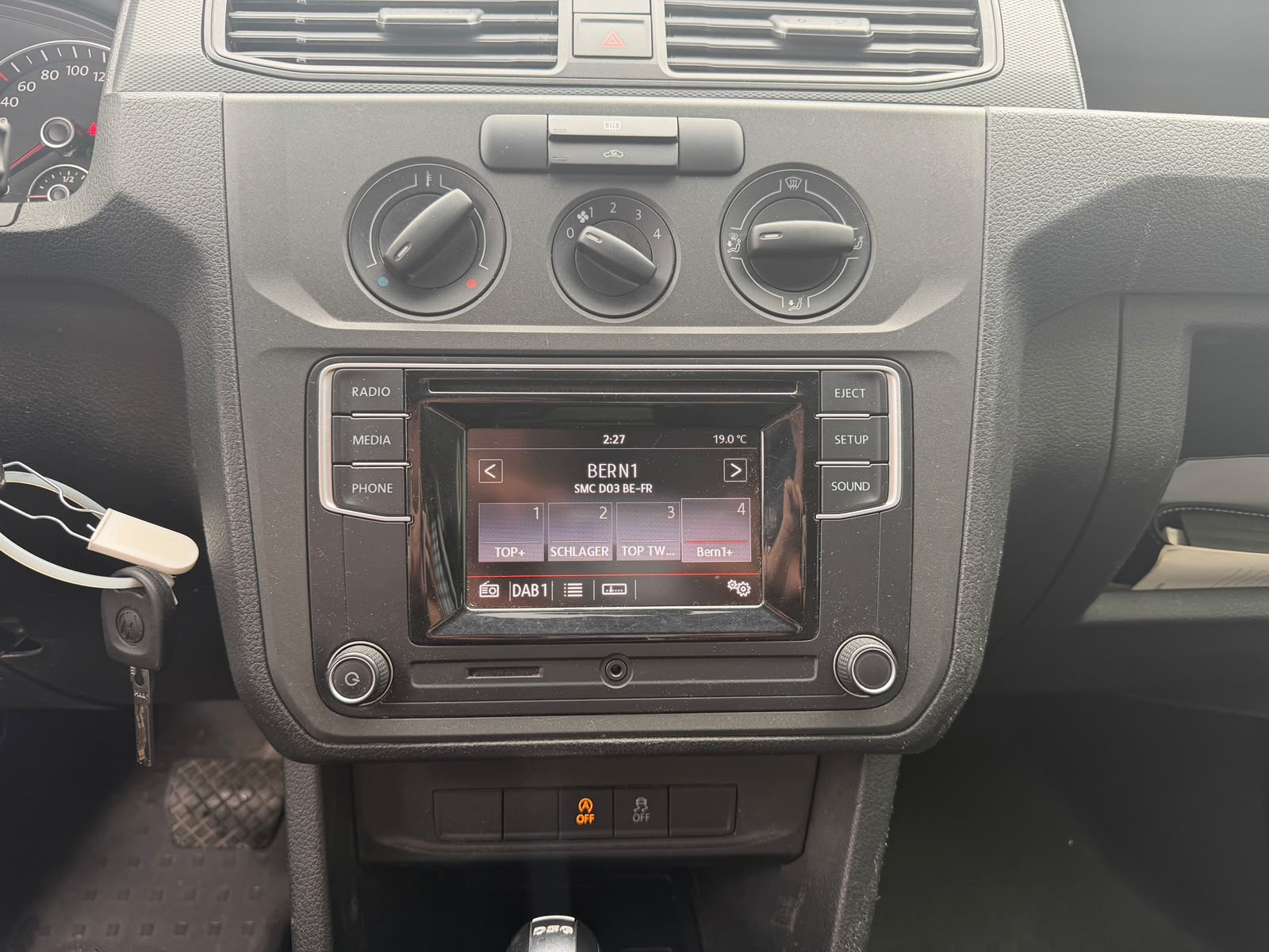 VW Caddy Maxi 2.0TDI 4Motion BlueMotion Technology-image-12