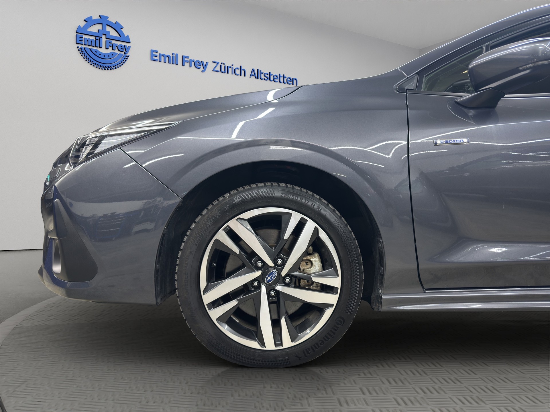 SUBARU Impreza 2.0i e-Boxer Luxury-image-8