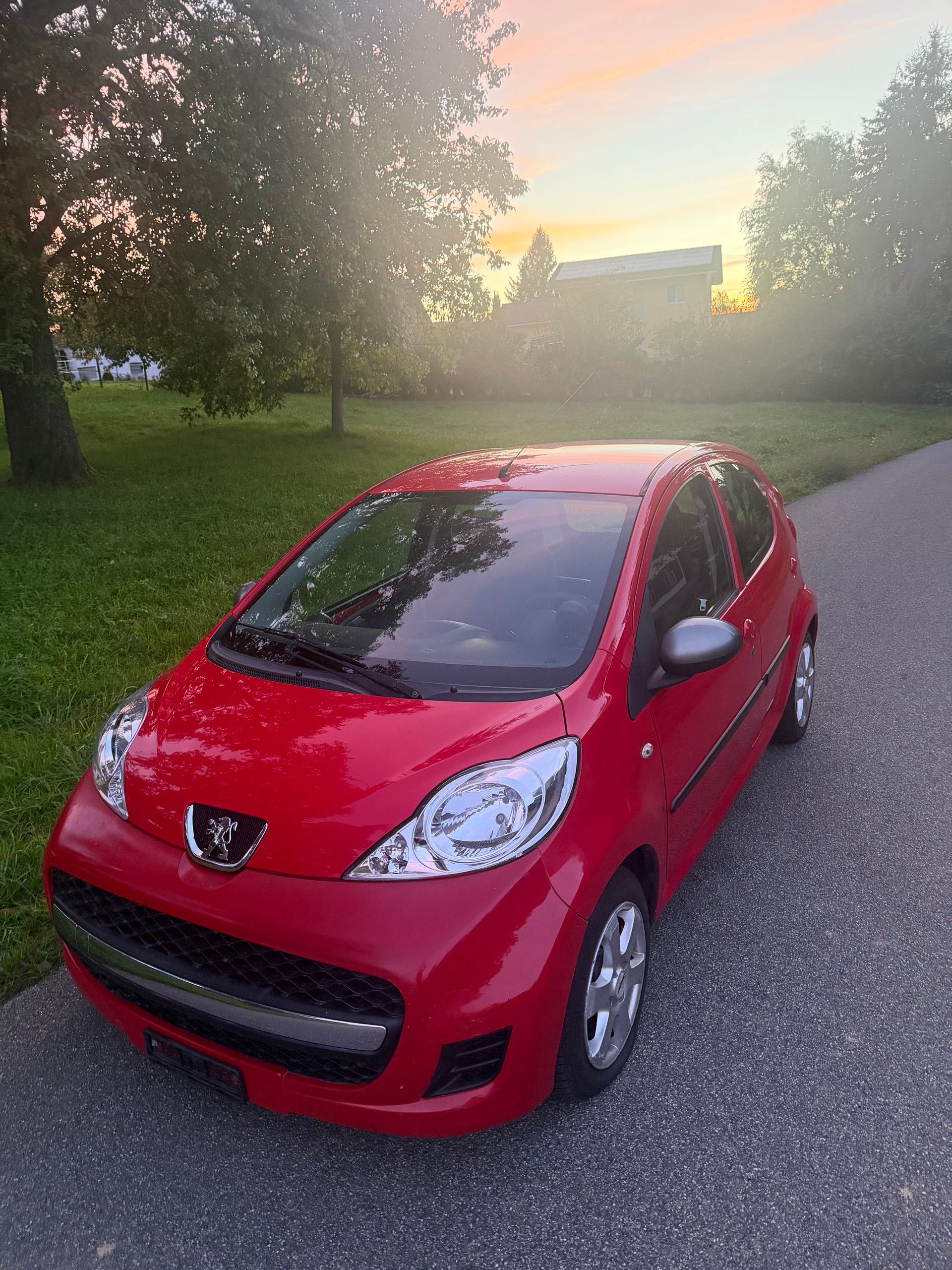 PEUGEOT 107 1.0 Trendy-image-2