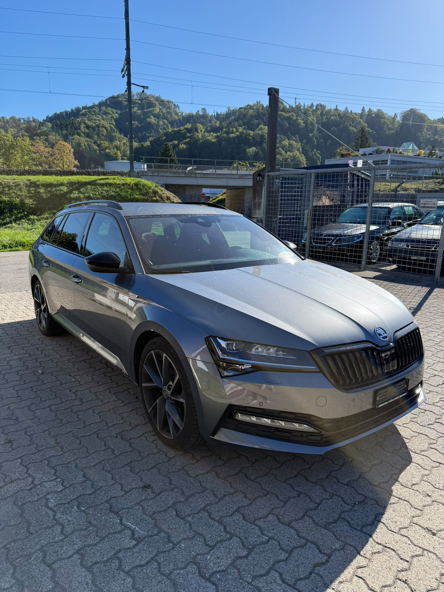 SKODA Superb Combi 2.0 TDi SportLine 4x4 DSG-image-1