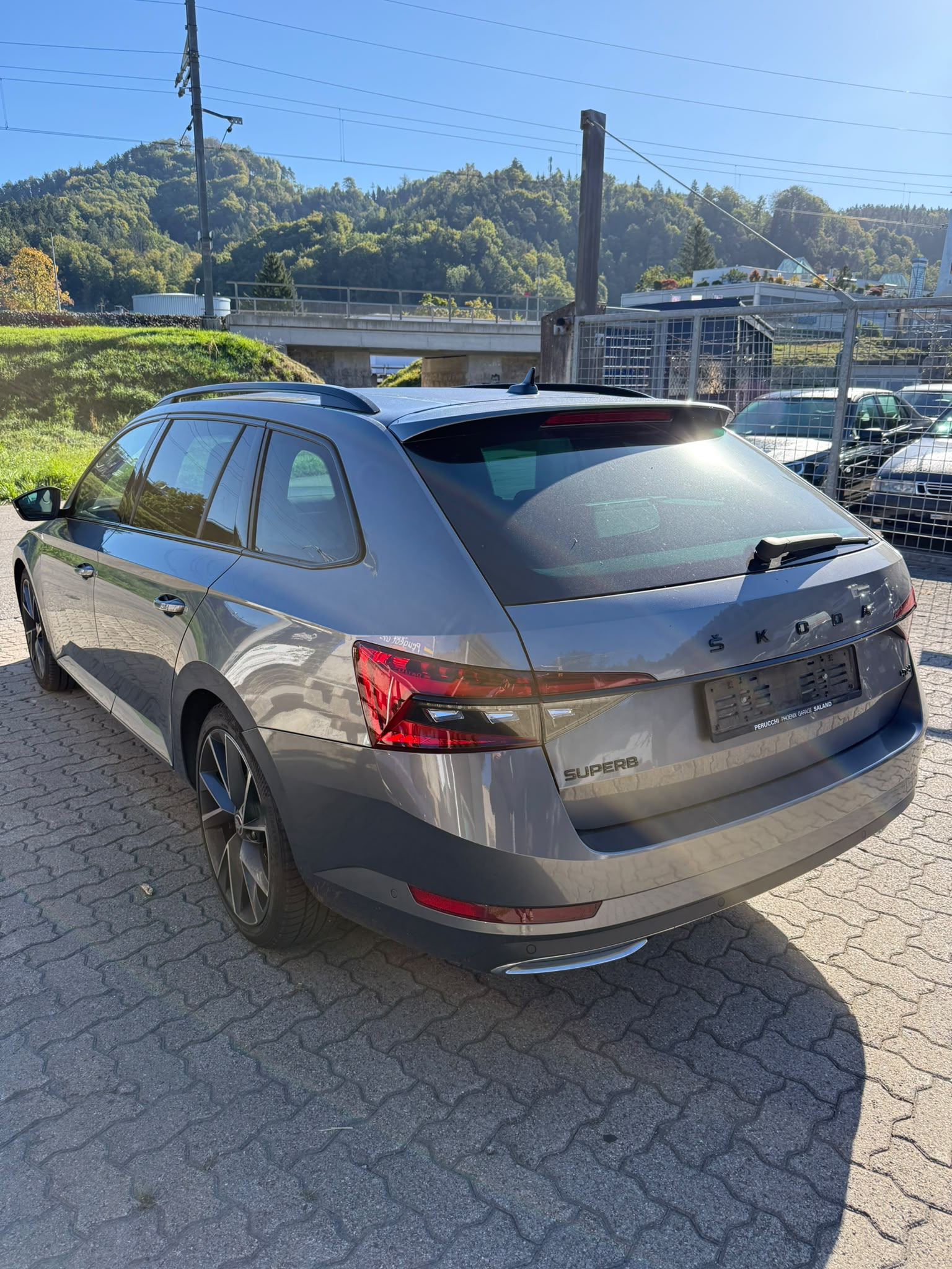 SKODA Superb Combi 2.0 TDi SportLine 4x4 DSG-image-3