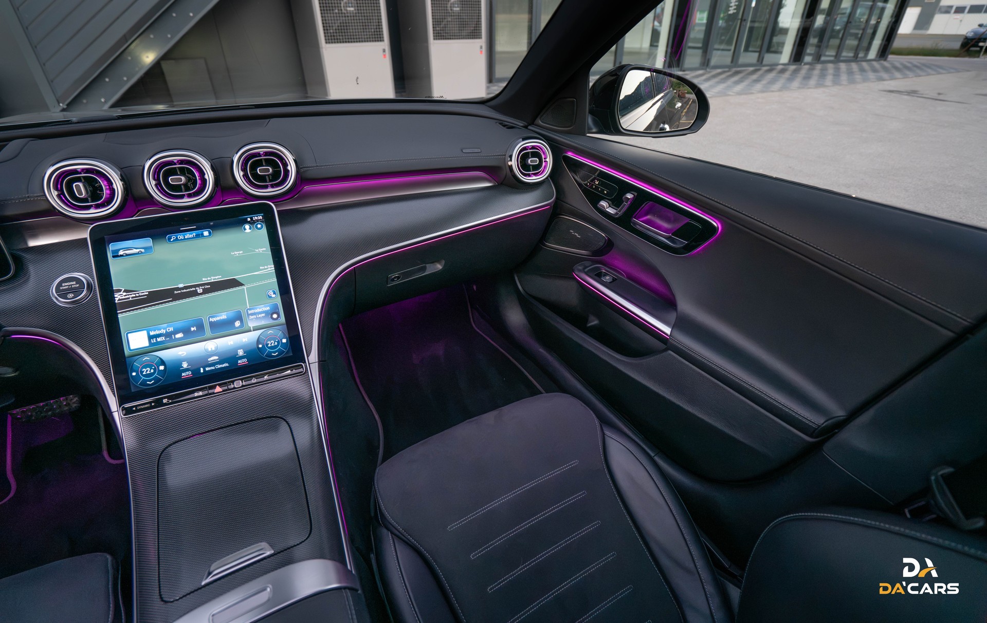 MERCEDES-BENZ C 200 T-Modell AMG Line-image-9