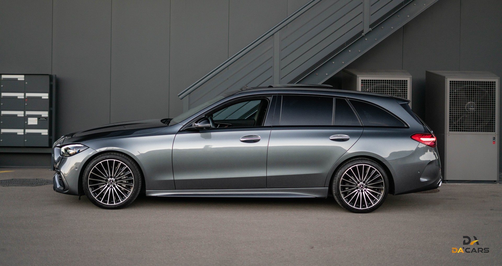 MERCEDES-BENZ C 200 T-Modell AMG Line-image-2