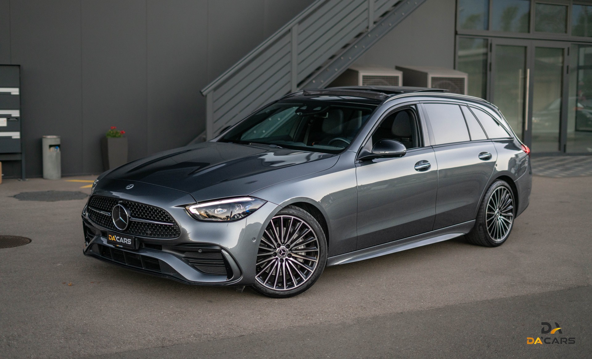 MERCEDES-BENZ C 200 T-Modell AMG Line-image-0