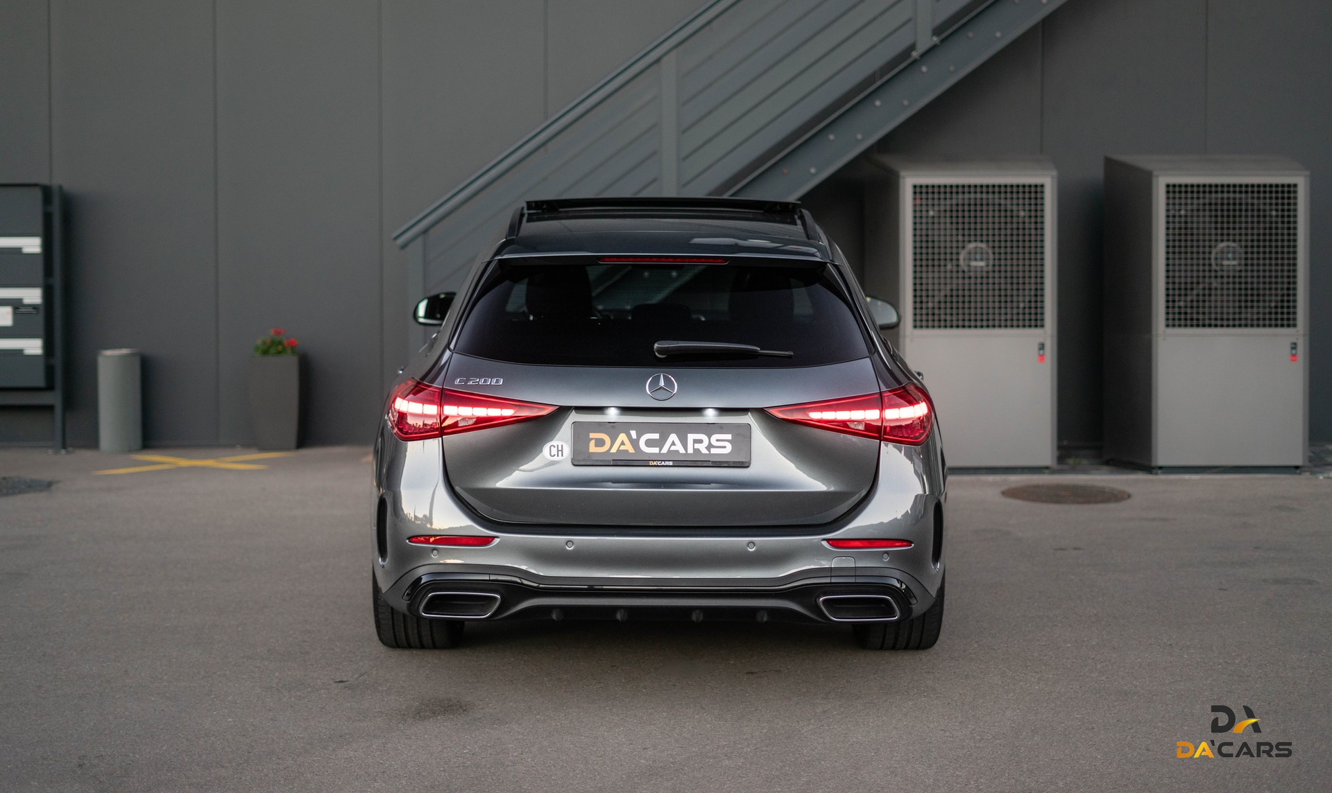 MERCEDES-BENZ C 200 T-Modell AMG Line-image-4