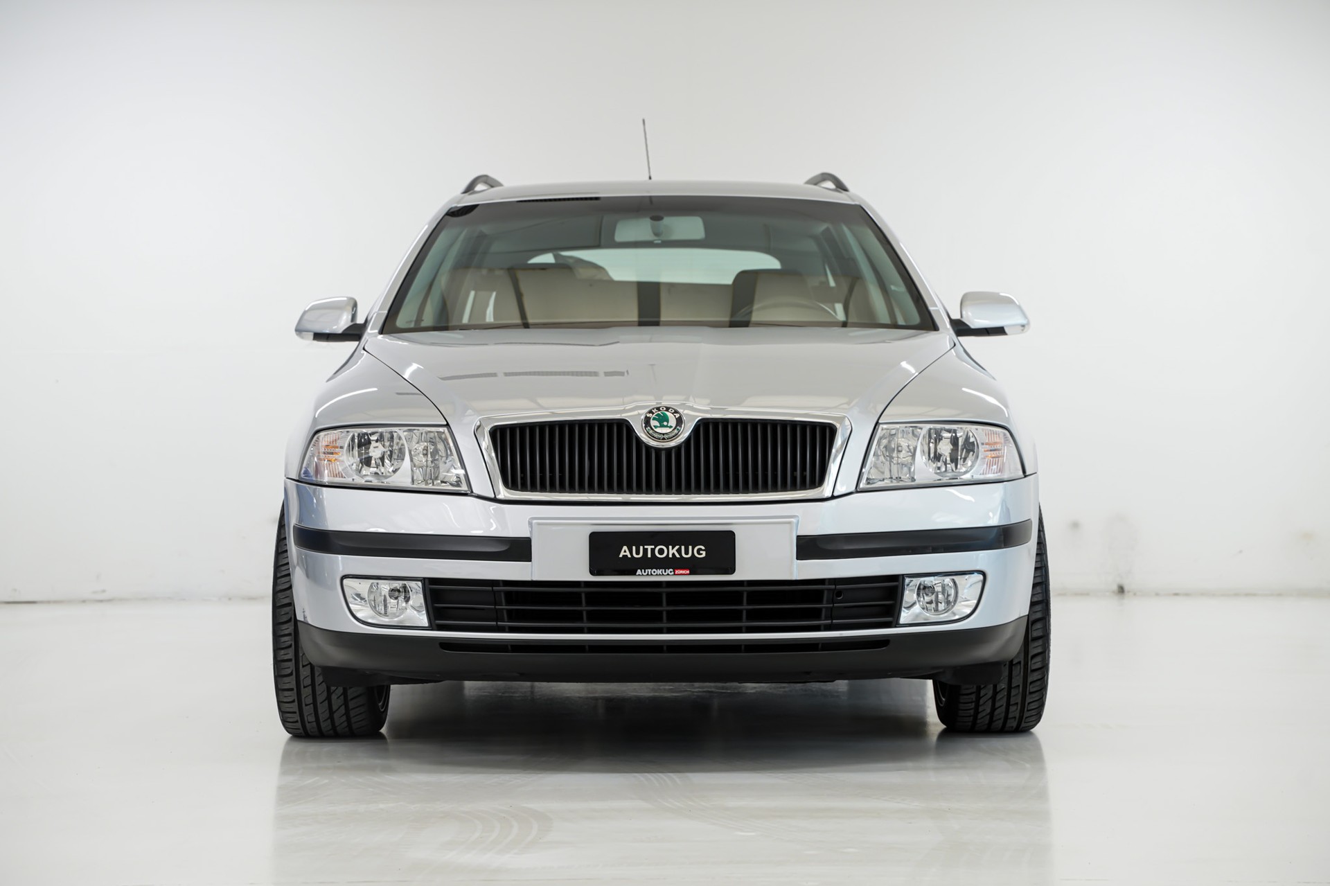 SKODA Octavia 1.9 TDI Adventure 4x4-image-1