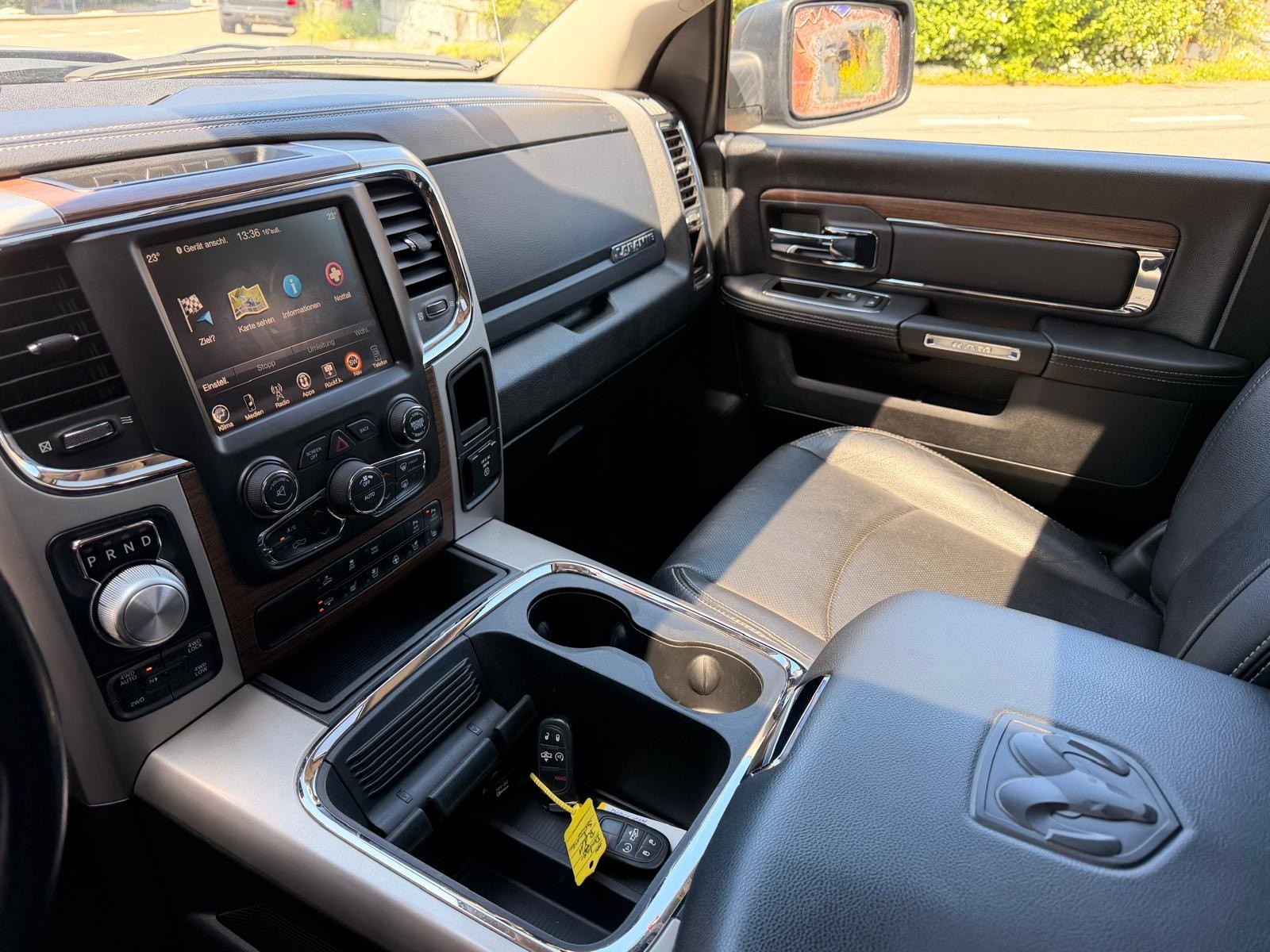 DODGE RAM 1500 5.7 benzin Anhängelast: 6000kg-image-11