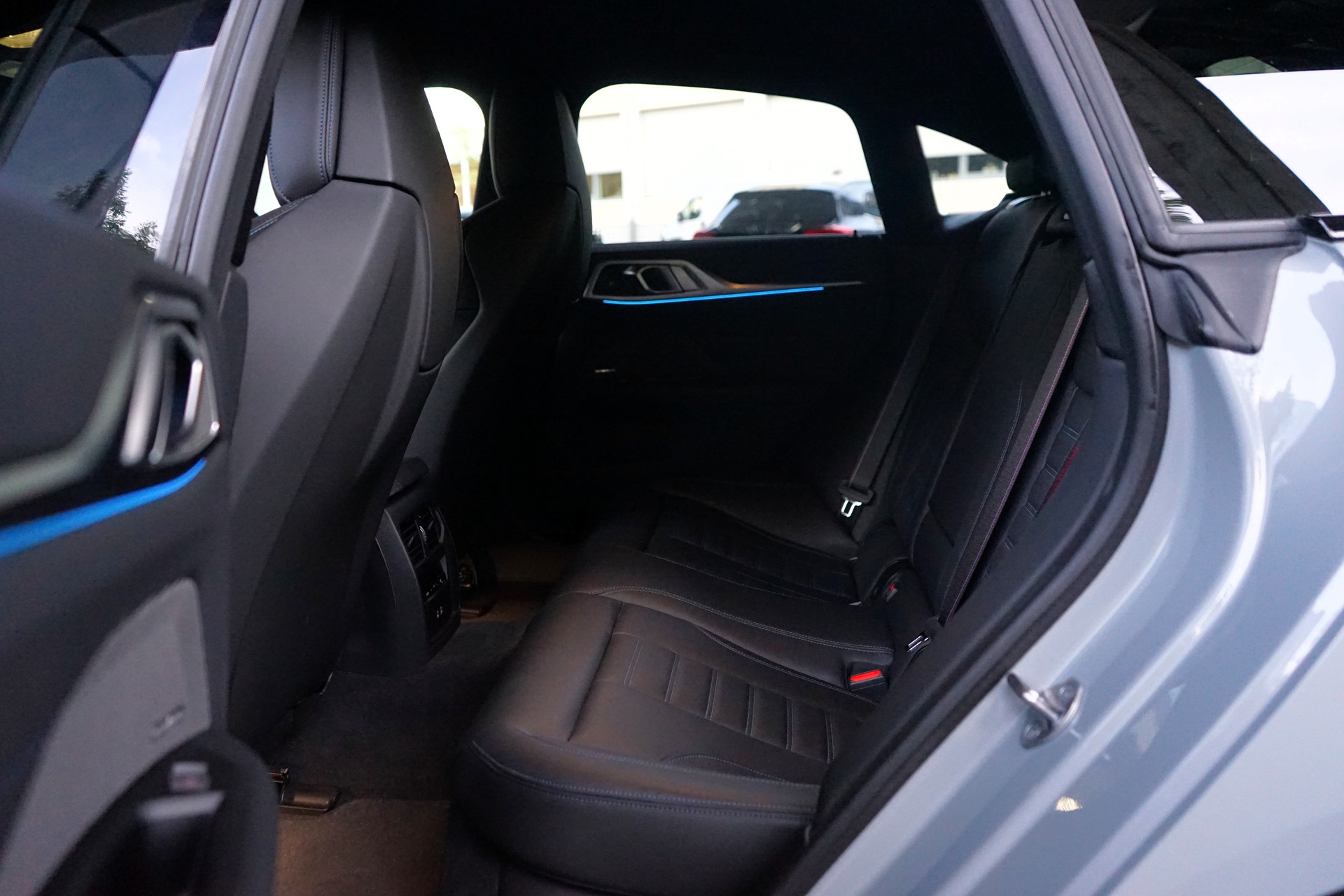 BMW i4 M50-image-9