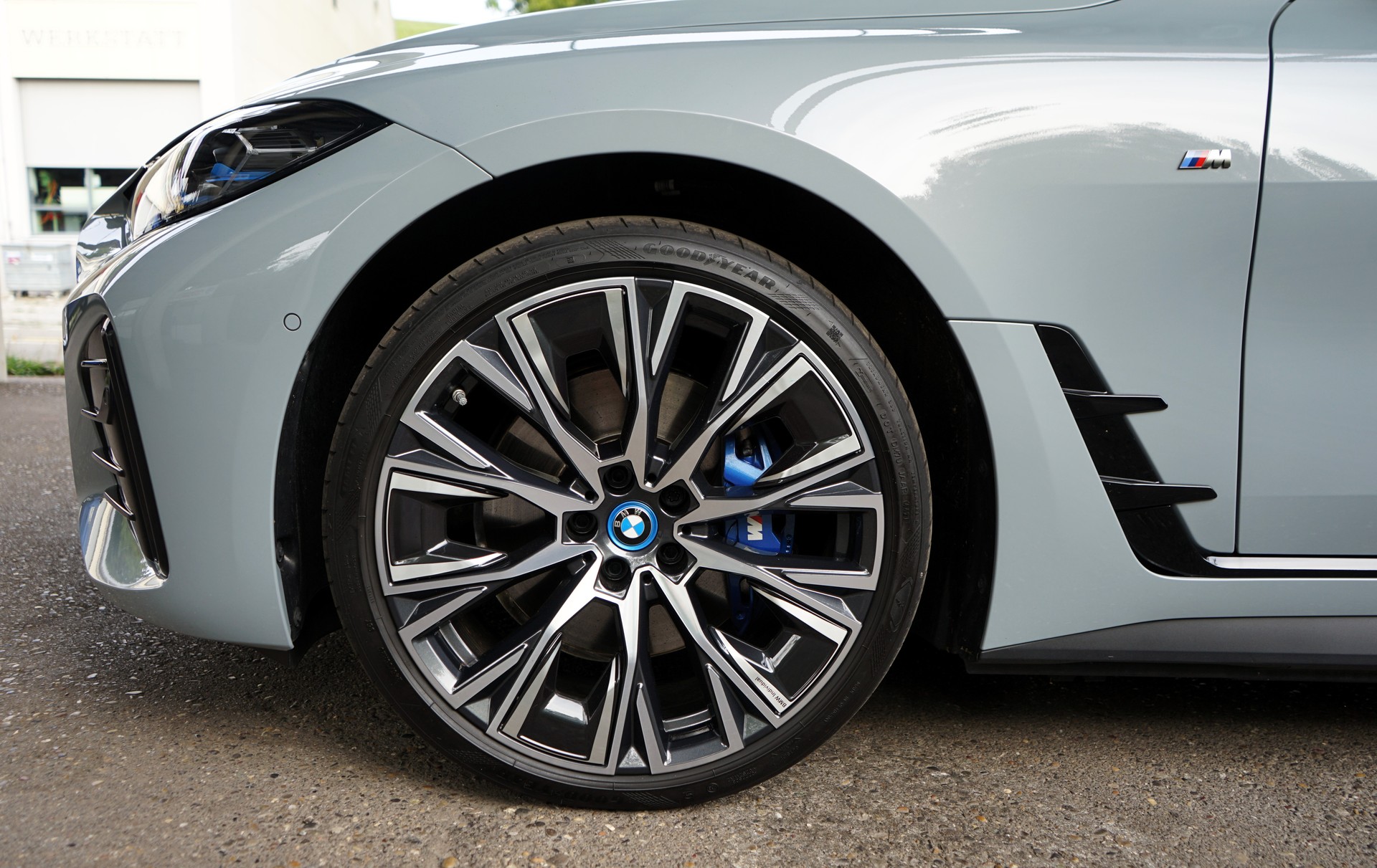 BMW i4 M50-image-30