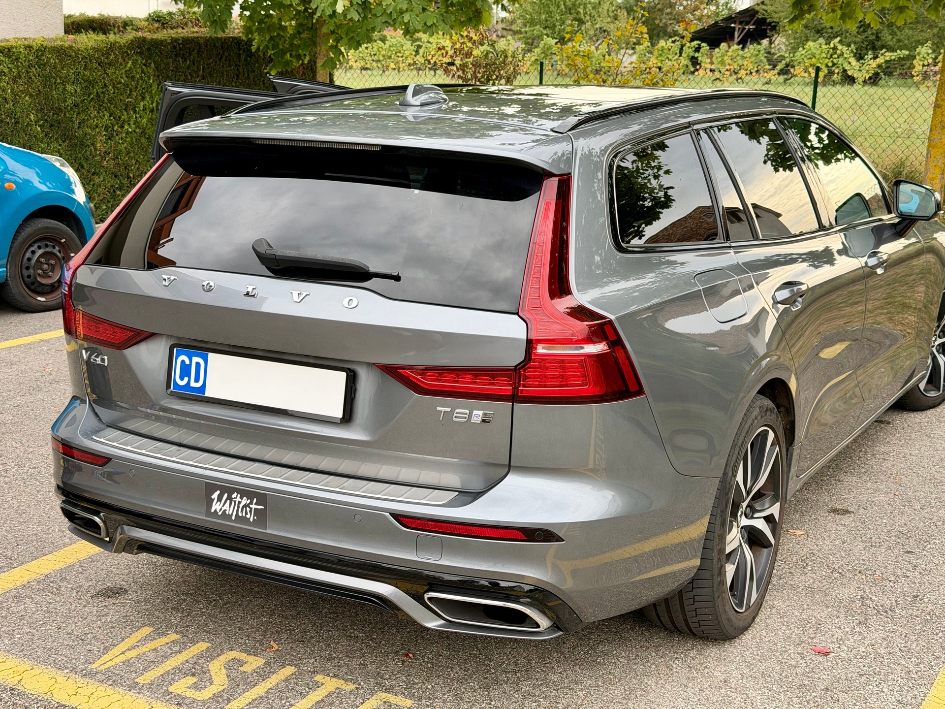 VOLVO 2.0 T8 TE R-Design eAWD-image-7