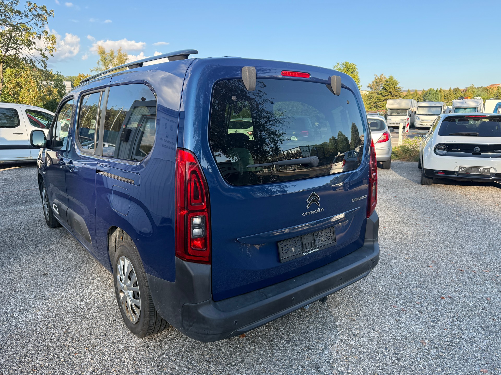 CITROEN Berlingo XL 1.2i PureTech Feel EAT8-image-3