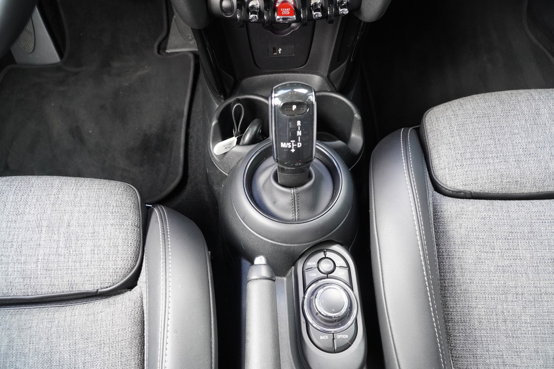 MINI Cooper 5door F55 Steptronic DKG-image-28
