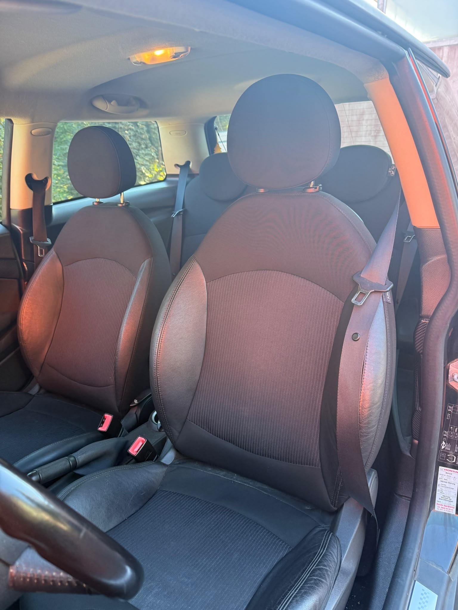 MINI 1.6i Cooper S-image-8
