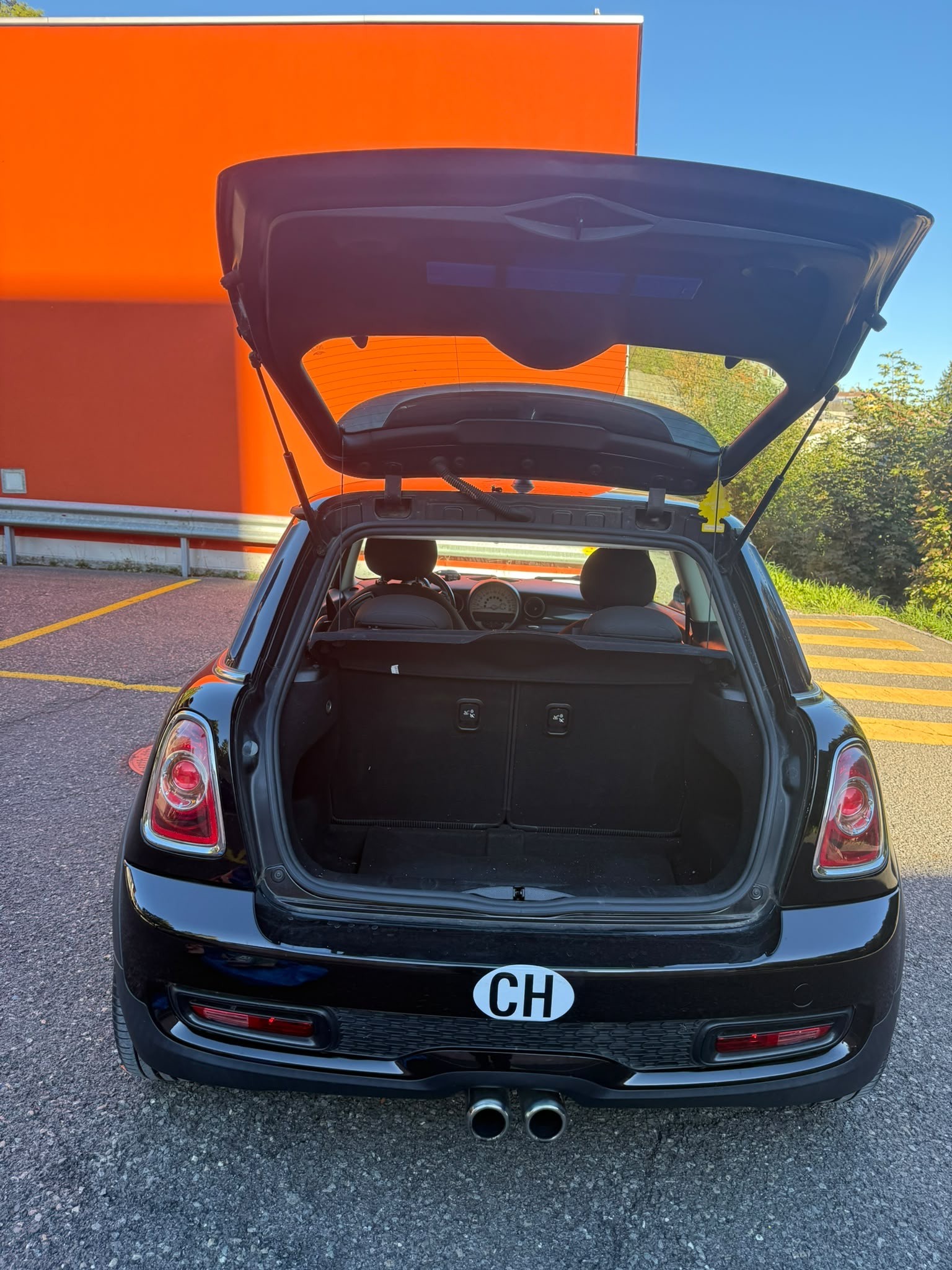 MINI 1.6i Cooper S-image-2