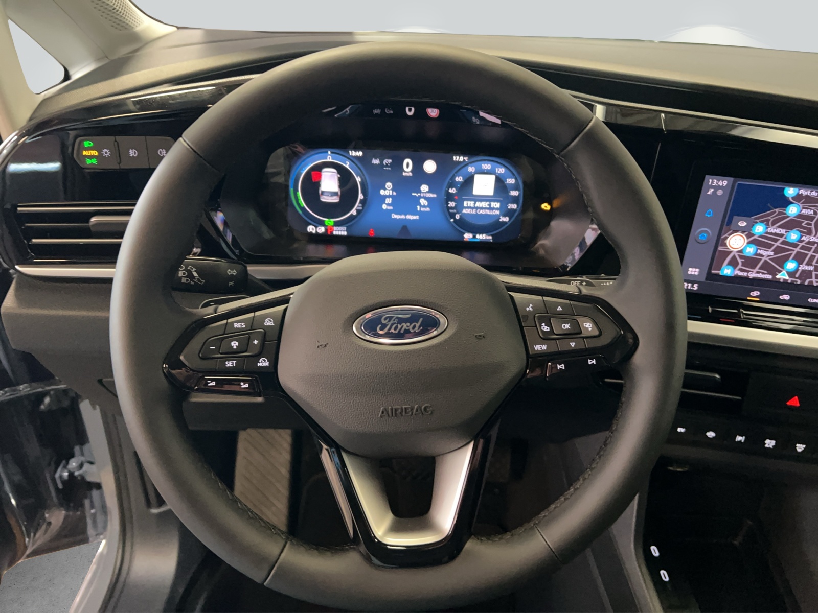 FORD TOURNEO CONNECT Grand 1.5 EcoB-image-5