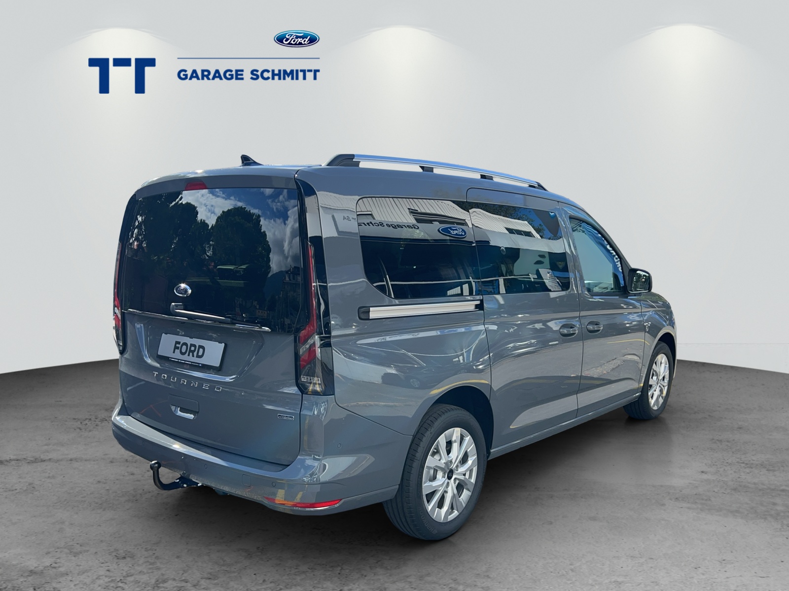FORD TOURNEO CONNECT Grand 1.5 EcoB-image-2