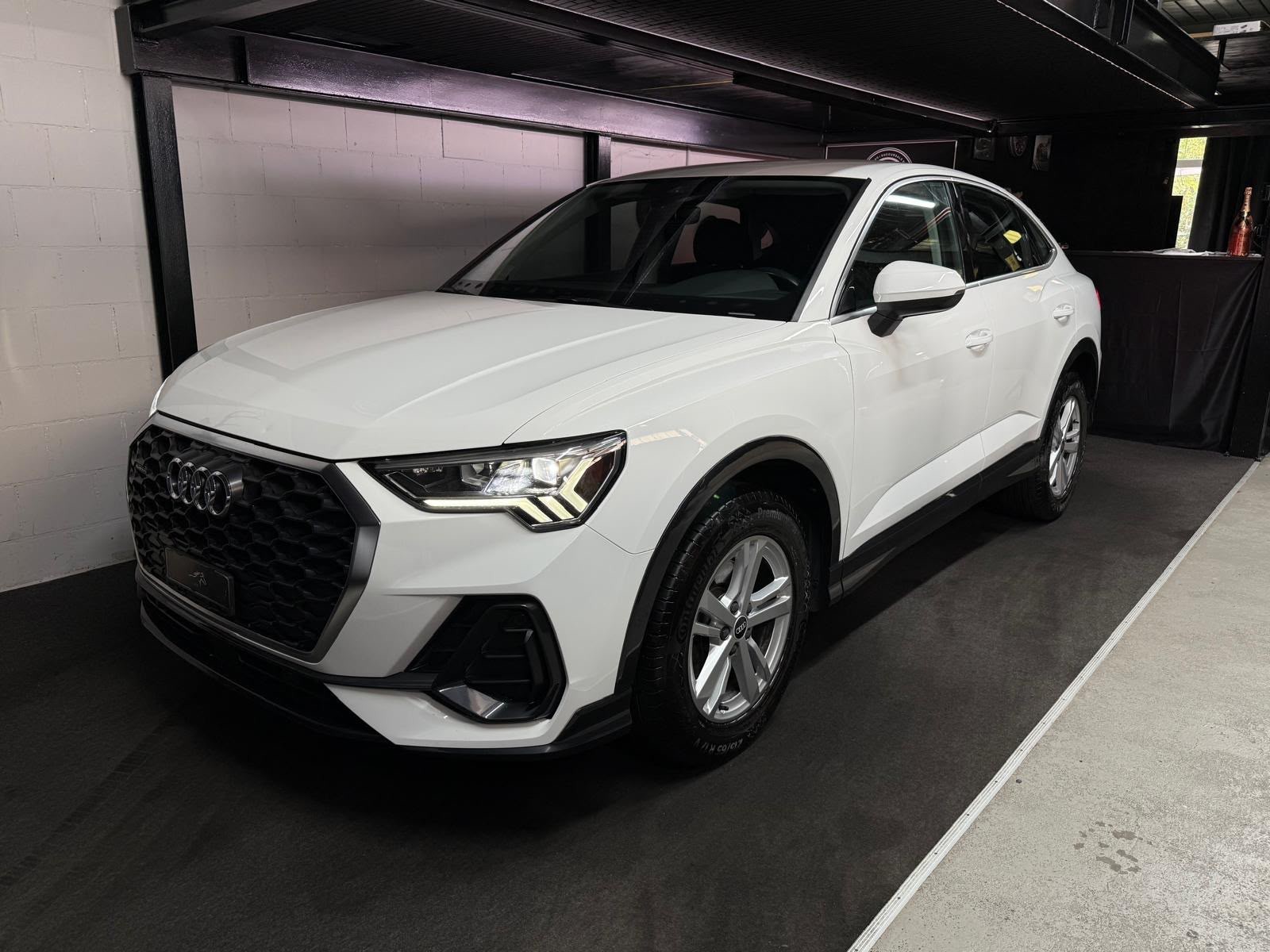 AUDI Q3 Sportback 35 TDI quattro S-tronic-image-1