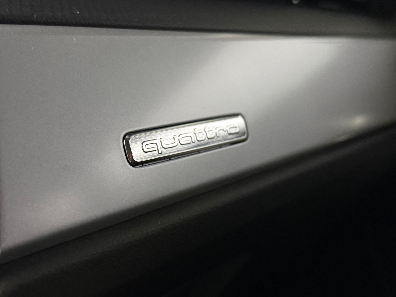 AUDI Q3 Sportback 35 TDI quattro S-tronic-image-11