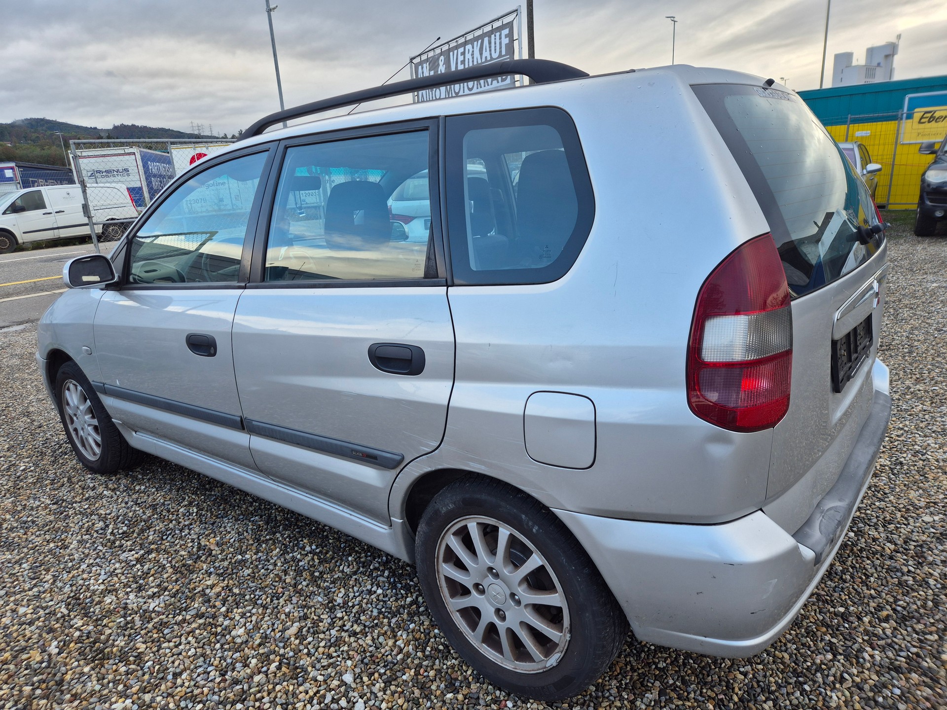 MITSUBISHI Space Star 1.6 Silver 25-image-3
